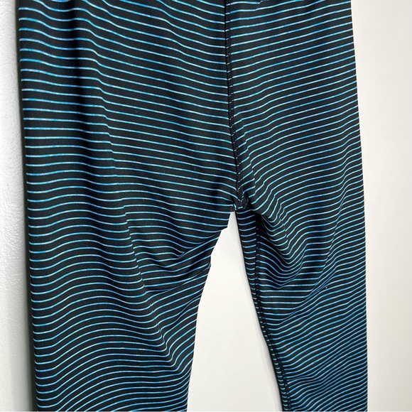 Kyodan Striped Athletic Capri Leggings Size Small - Picture 3 of 7